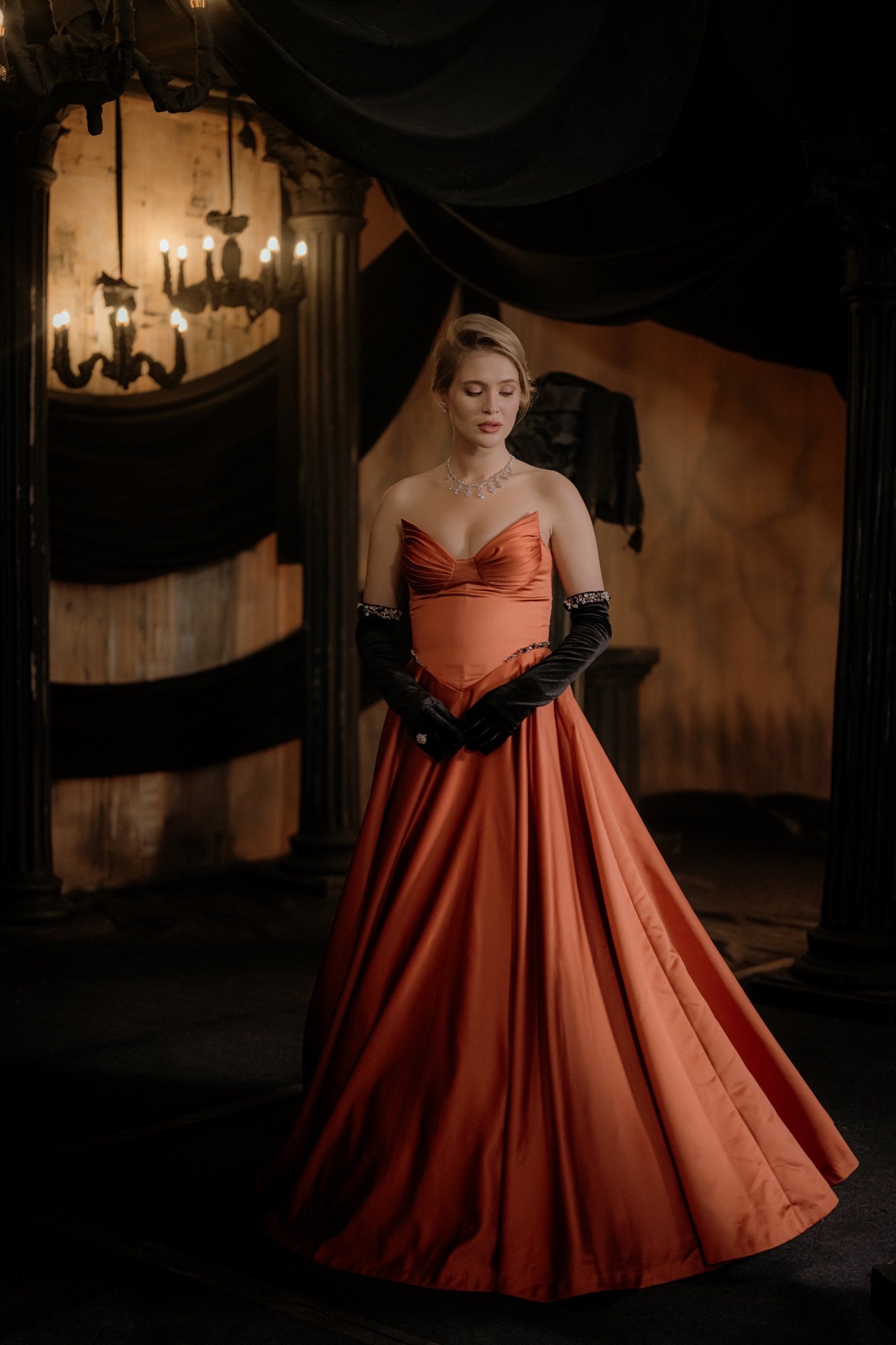The scarlett heiress dress